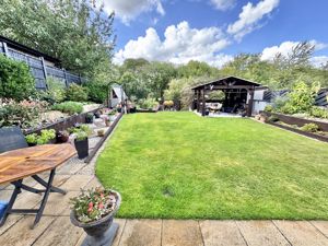 Photo 27- click for photo gallery